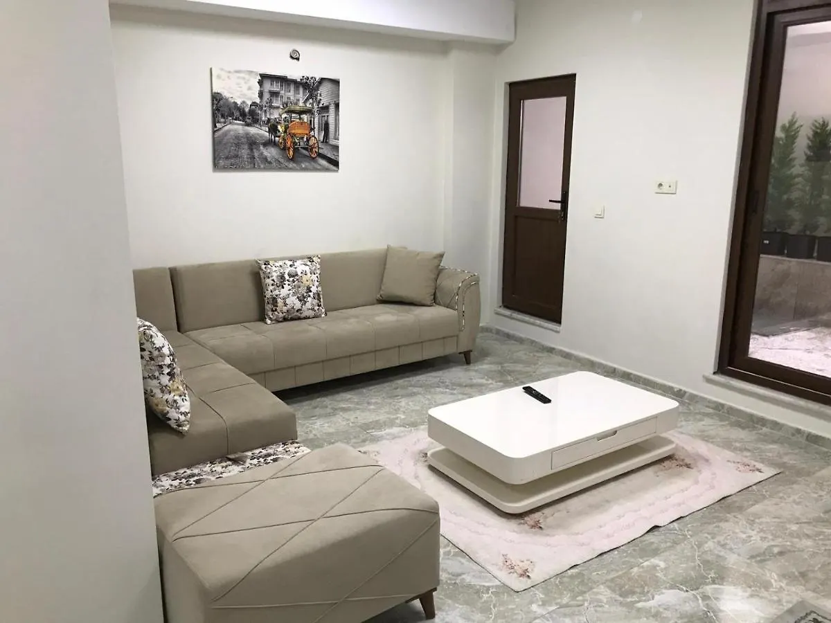 Colorist Apartment Istanbul